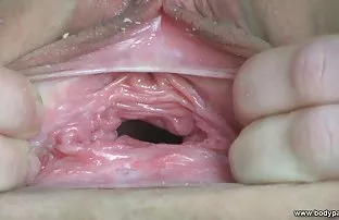 xxx 金发女友互相舔甜心pussies在姿势69