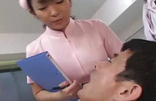 xxx 他和他的朋友一起给他的妻子肛交四个人