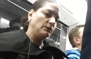 xxx 伍德曼专业教一个年轻女孩肛交