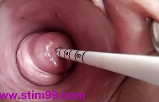 xxx 我让金发女郎穿紧身衣去操他们