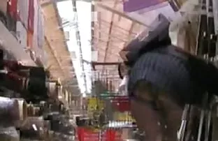 xxx 深色的大山雀，她给了屁股黑鬼