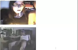 xxx 从深口交结束在他的金发女郎的嘴里